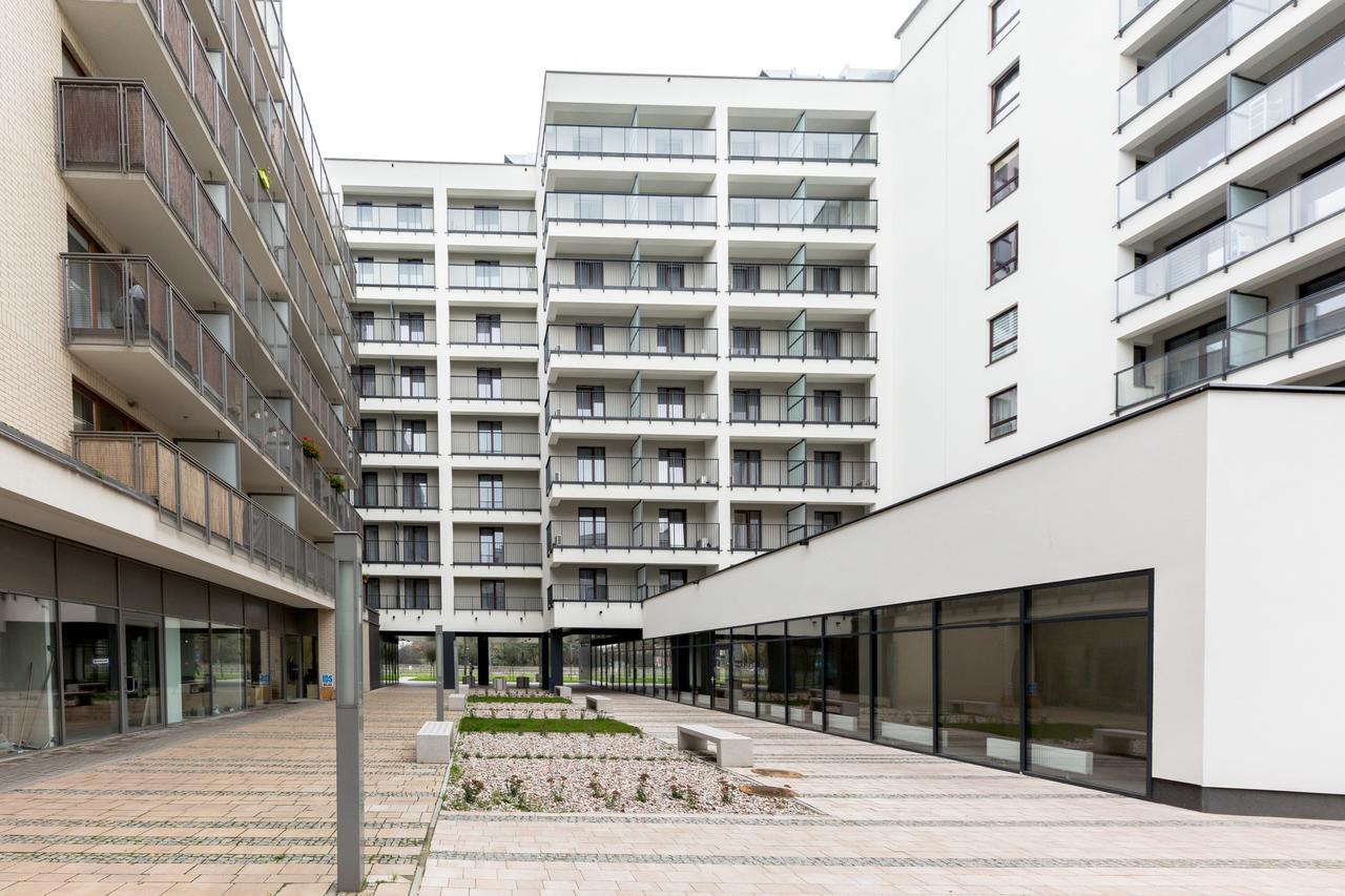 Apartments "Wolska Residence" Варшава Екстер'єр фото