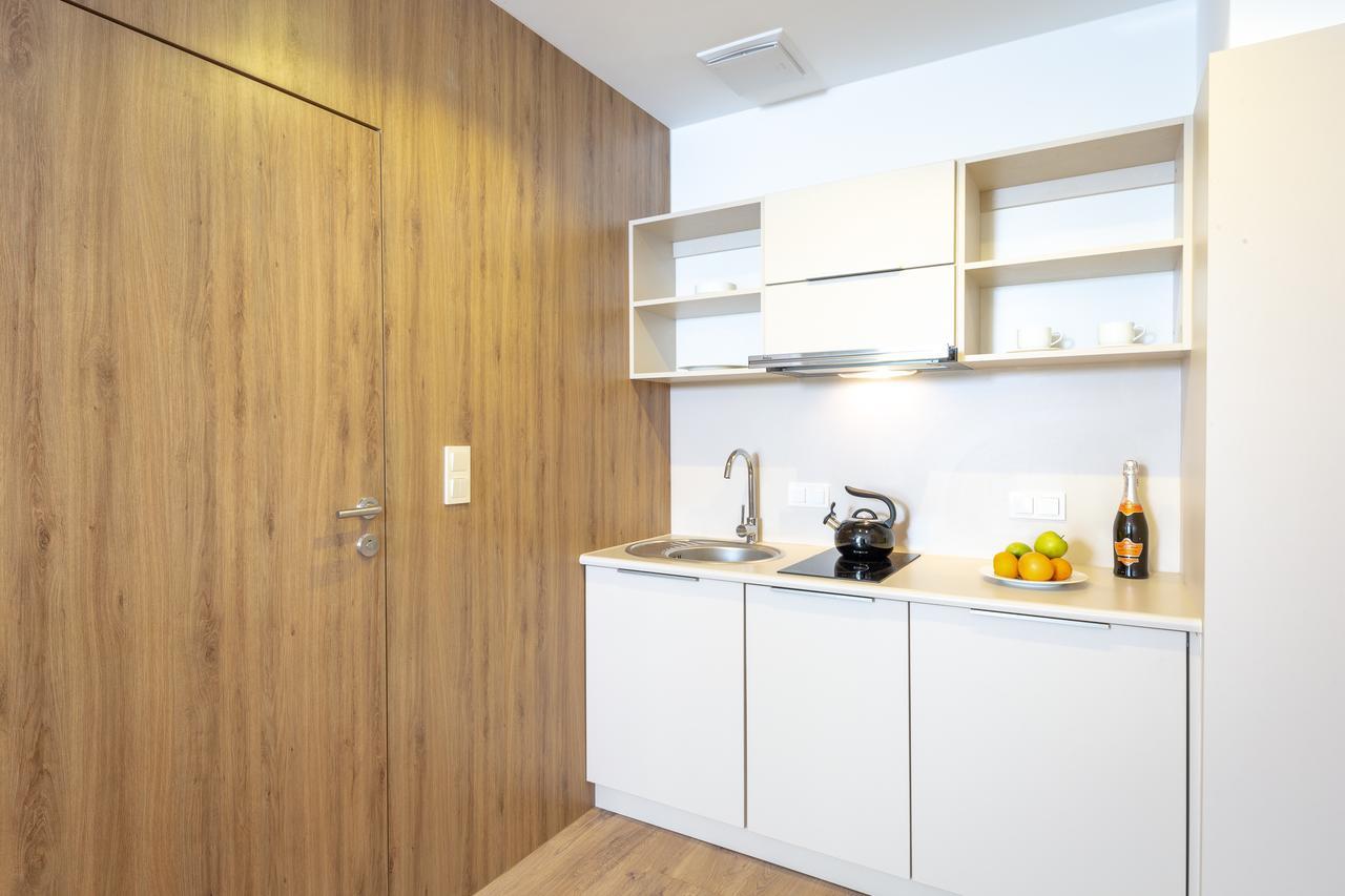 Apartments "Wolska Residence" Варшава Екстер'єр фото