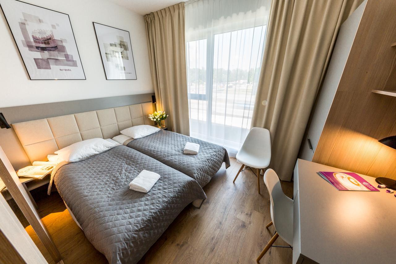 Apartments "Wolska Residence" Варшава Екстер'єр фото