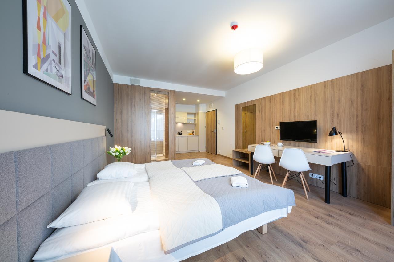 Apartments "Wolska Residence" Варшава Екстер'єр фото